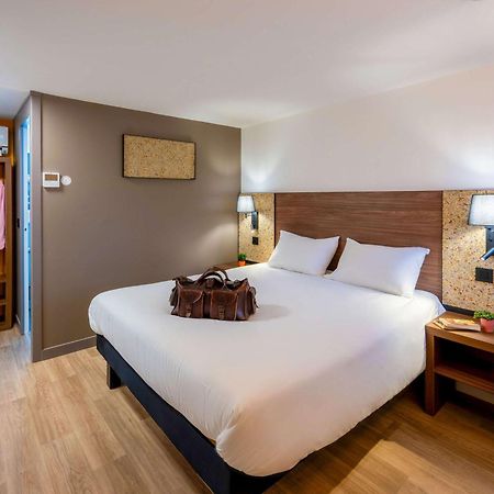 Greet Hotel Chatellerault Luaran gambar