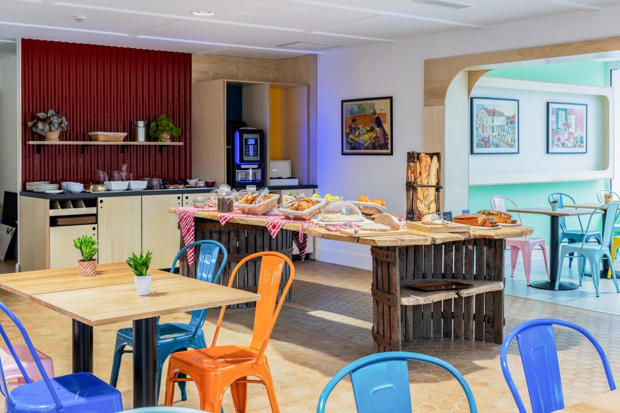 Greet Hotel Chatellerault Luaran gambar